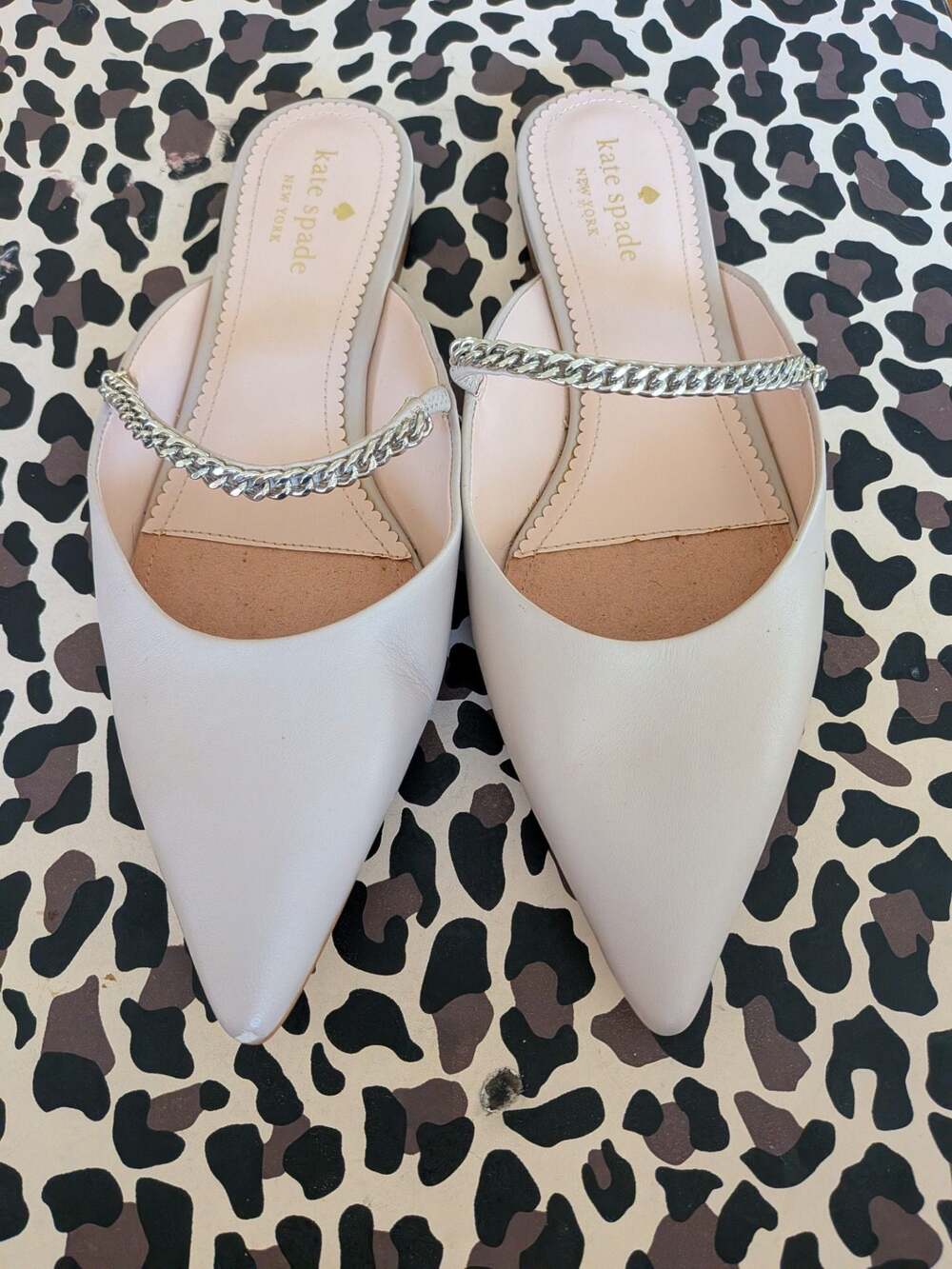 Kate Spade New York Isadora Beige Leather Pointed Toe Chain Mules